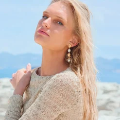 Caroline Svedbom - Örhängen Shell Pearl Guld
