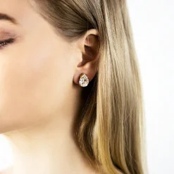 Caroline Svedbom - Örhängen Mini Drop Studs Guld Crystal
