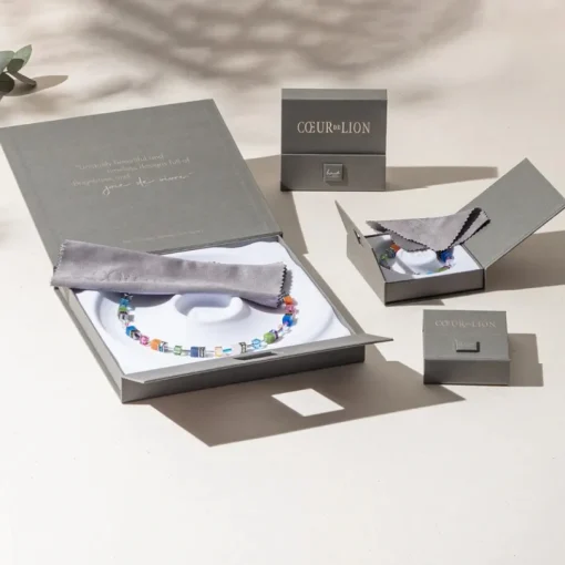 Coeur De Lion - Halsband Geocube Iconic Rainbow Stål